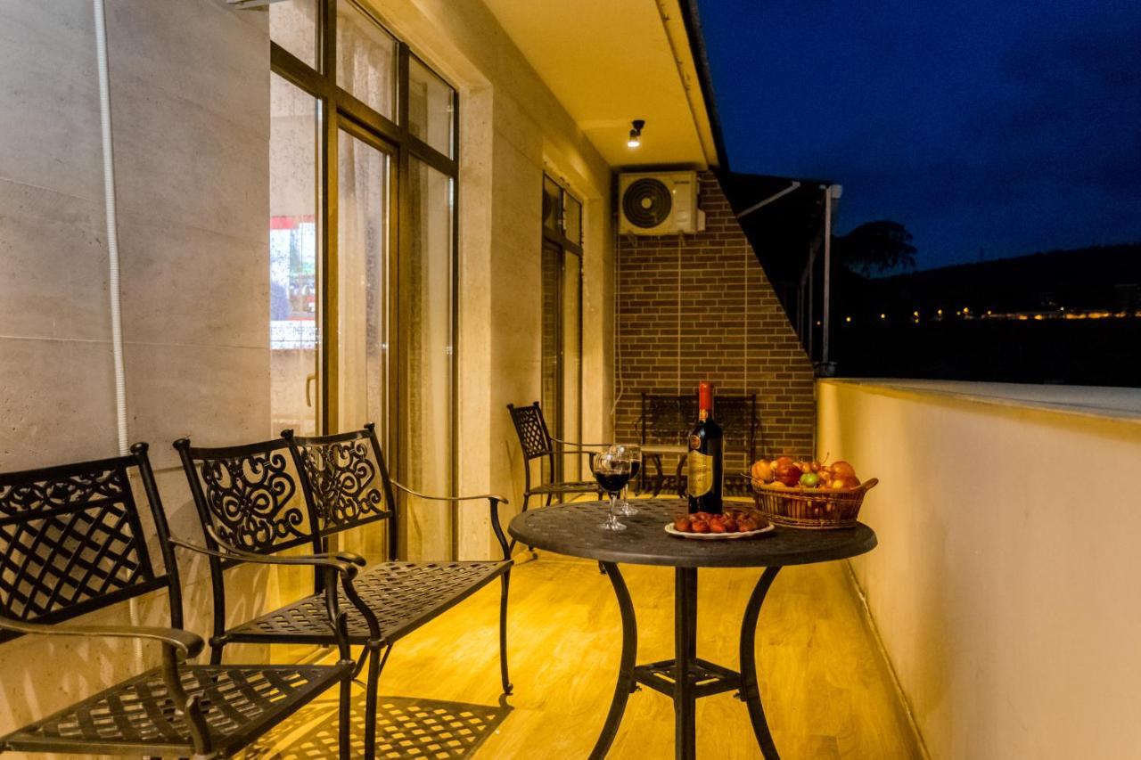 Central Comfort Place L Tbilisi Luaran gambar
