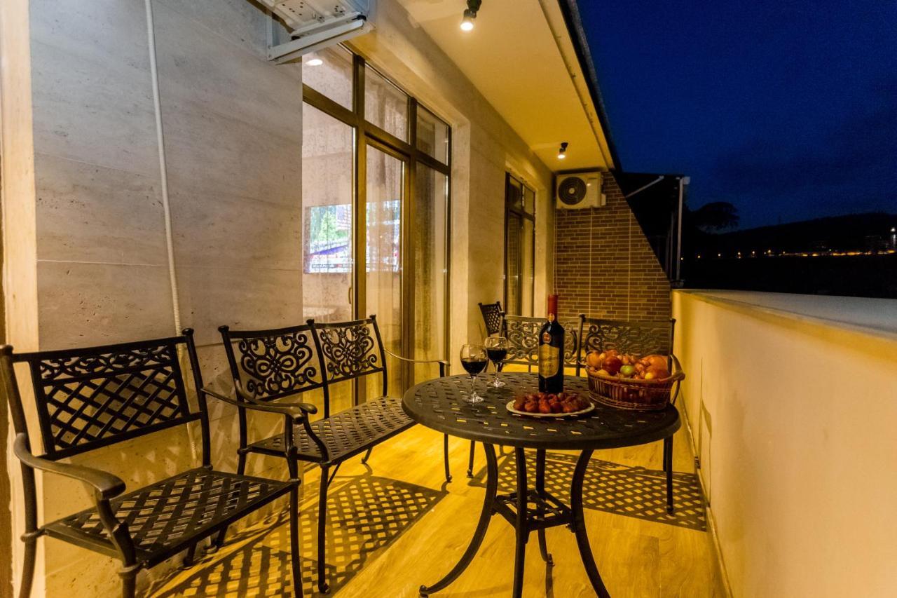 Central Comfort Place L Tbilisi Luaran gambar