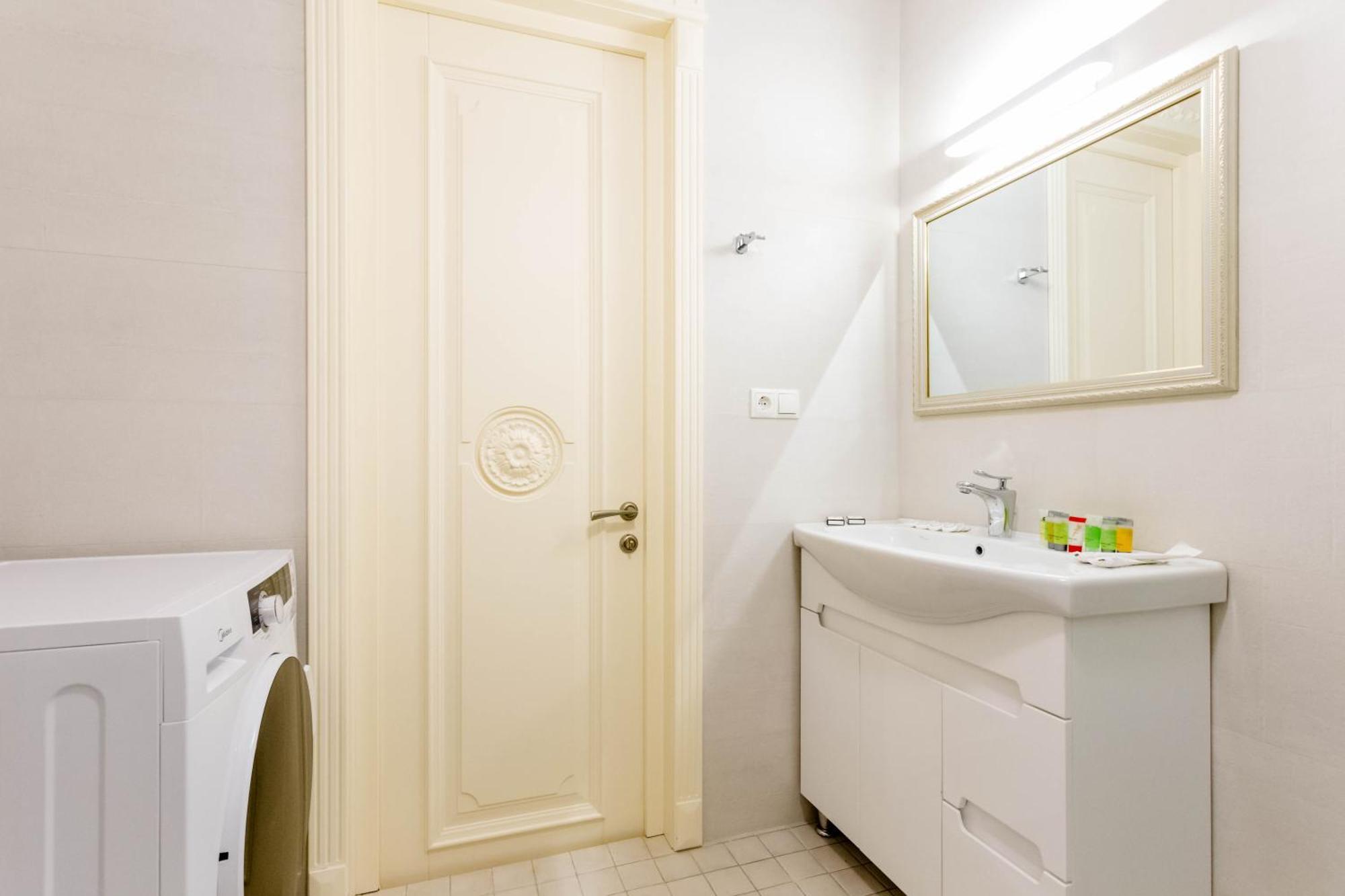 Central Comfort Place L Tbilisi Luaran gambar